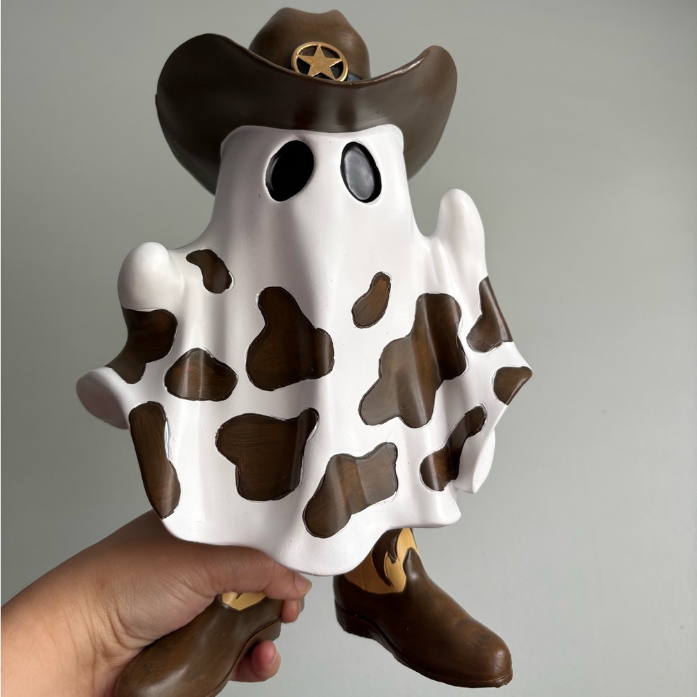 Stick em up wooo 🤠👻